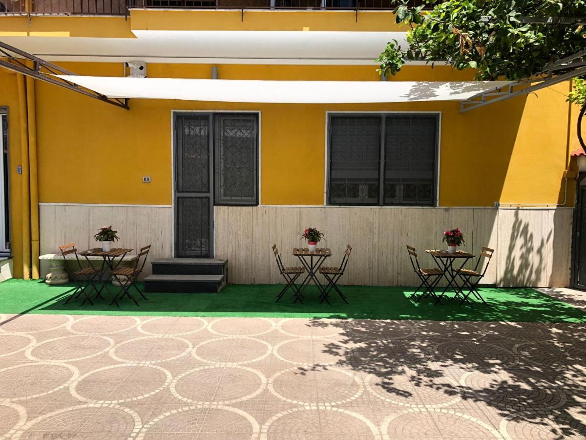 Villa Manto Bed And Breakfast - Torre Annunziata Pompei Exterior photo